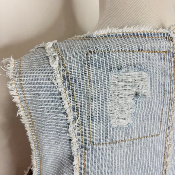 POL Stripe Denim Oversized Vest Criss Cross Side Ties Distressed Size Medium - Picture 6 of 8